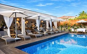 Soas Suites