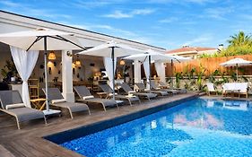 Soas Suites